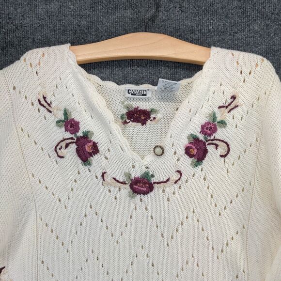 Capacity Woman Knit Pullover Sweater Size 2X White Embroidered Floral 1/4 Button - Picture 7 of 12